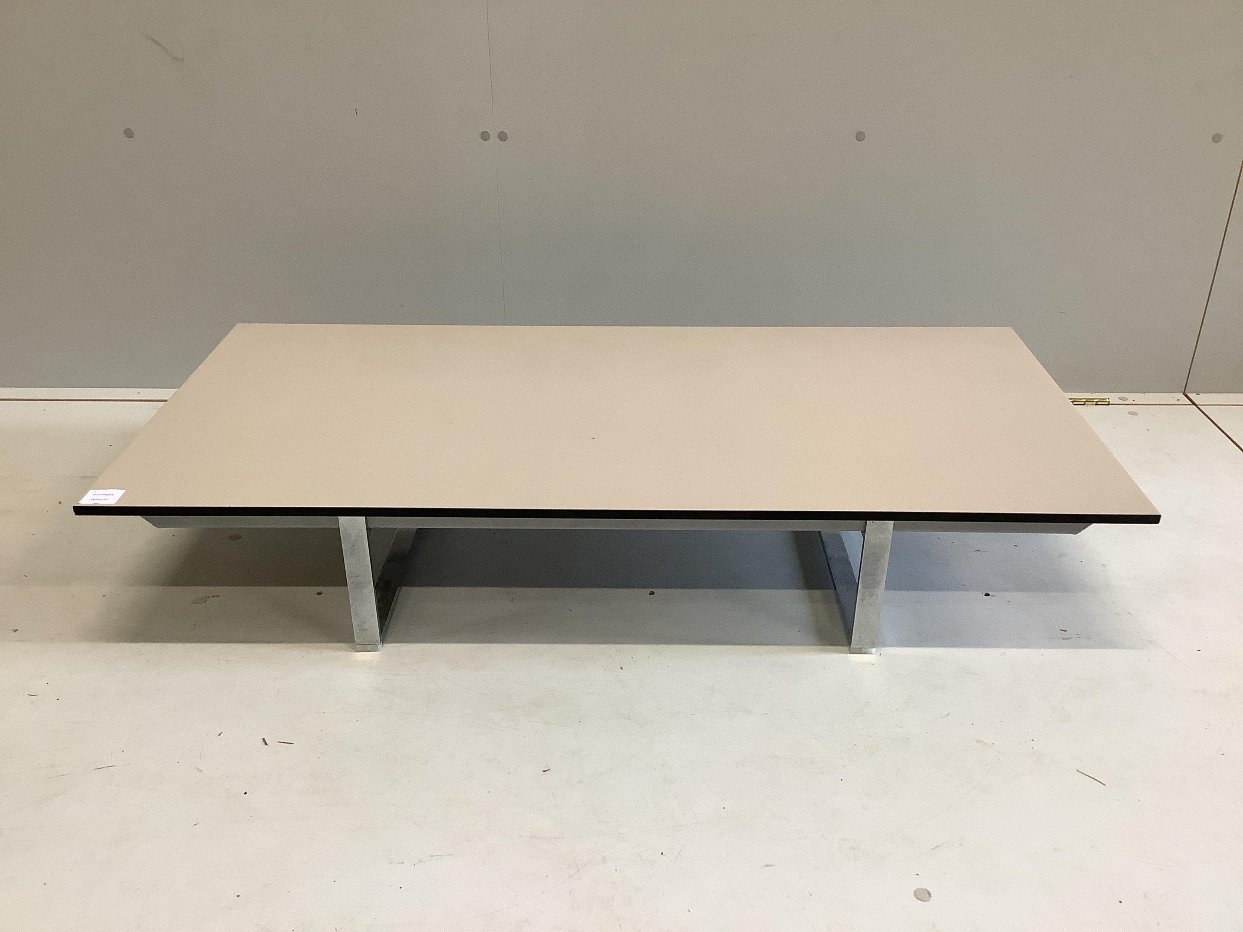An Italian rectangular coffee table, width 120cm, depth 57cm, height 20cm